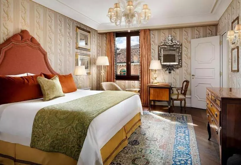 سوئیت با تخت بزرگ, The Gritti Palace, A Luxury Collection Hotel, Venice