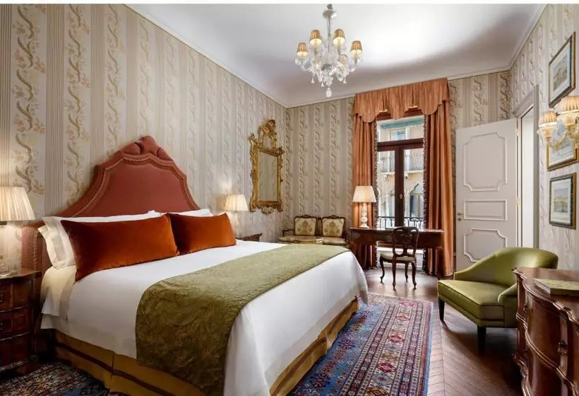 سوئیت با تخت بزرگ, The Gritti Palace, A Luxury Collection Hotel, Venice