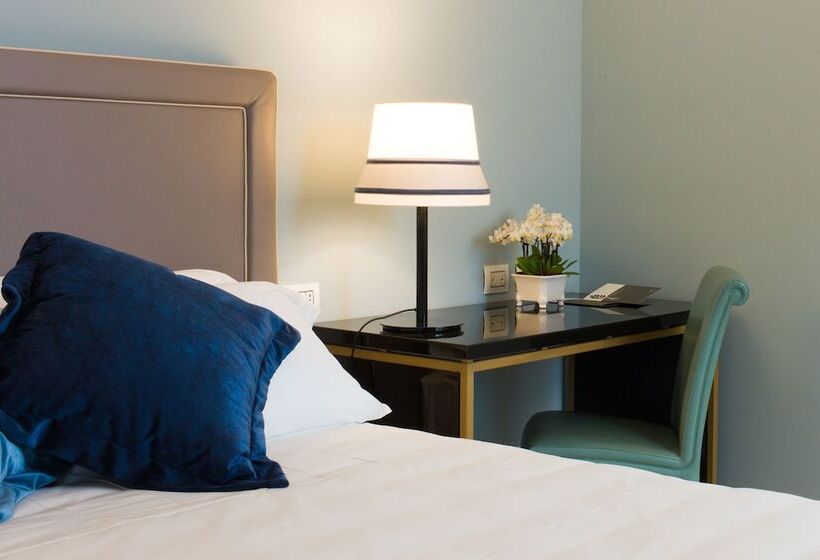 Camera Deluxe, Turin Palace