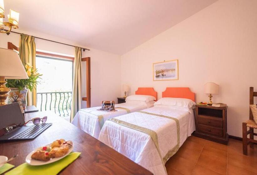 家庭房带园景, Villa Sirina