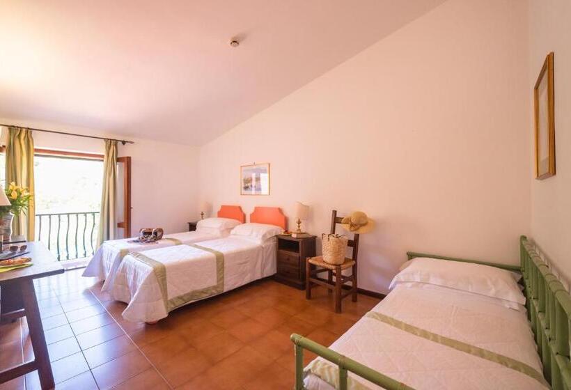 家庭房带园景, Villa Sirina