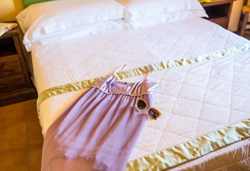 小型套房带海景, Villa Sirina