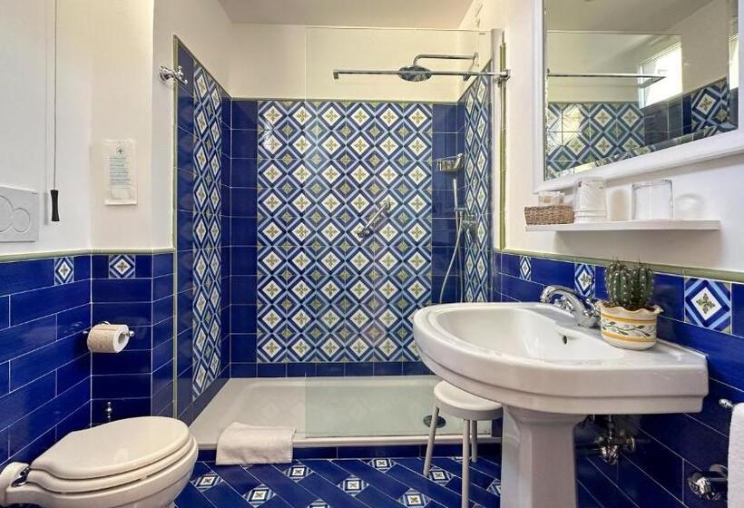 패밀리 룸, Villa Di Sorrento