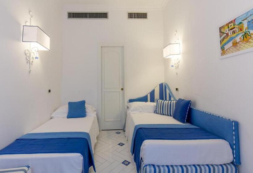 패밀리 룸, Villa Di Sorrento