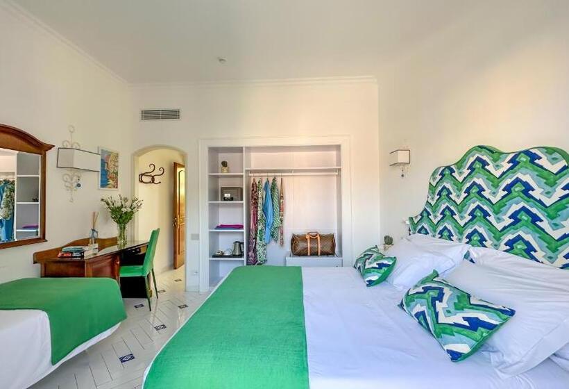 컴포트 트리플 룸, Villa Di Sorrento