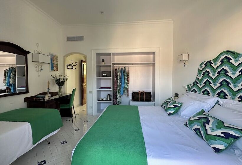 컴포트 트리플 룸, Villa Di Sorrento