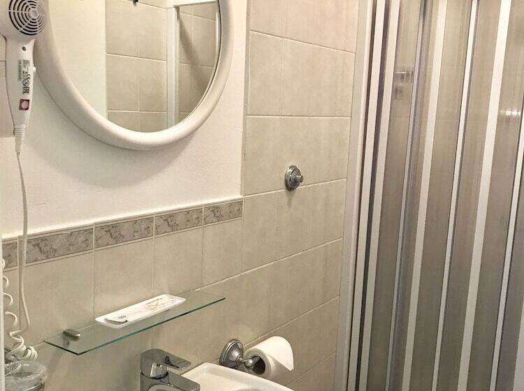 スタンダードルーム, La Speranza Hotel Grazzini