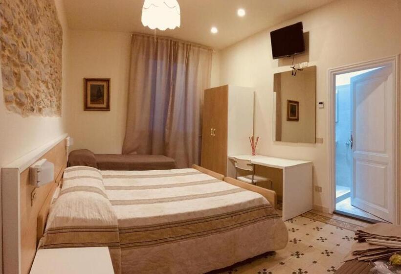 スタンダード4人部屋, La Speranza Hotel Grazzini