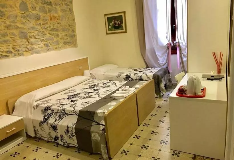 スタンダード４人部屋, La Speranza Hotel Grazzini