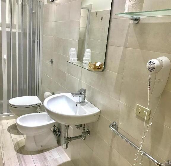 スタンダード4人部屋, La Speranza Hotel Grazzini