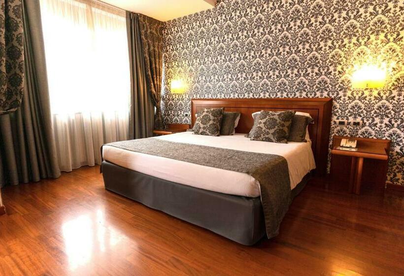 سوییت جونیور, Palace Verona