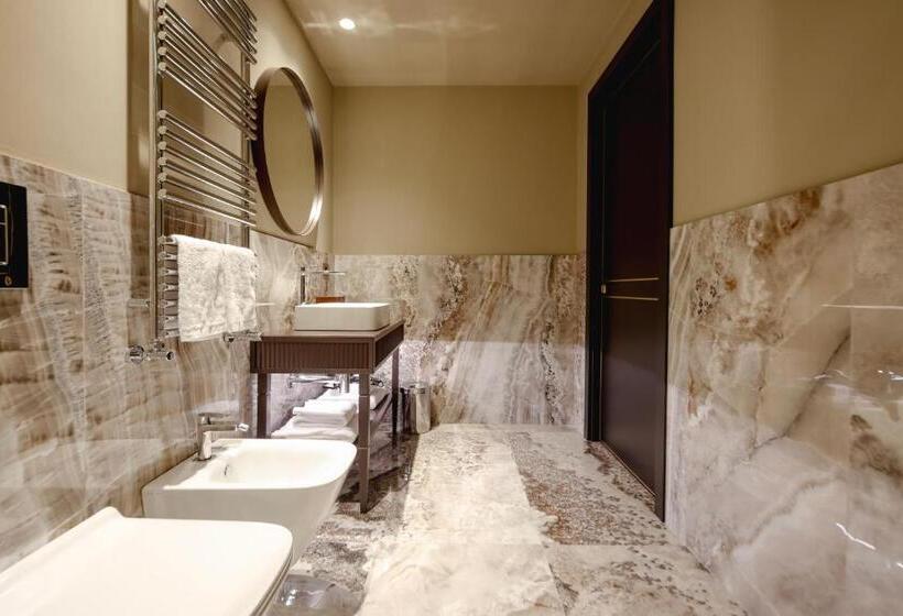 غرفة تنفيذية, U-Visionary Venezia Hotel