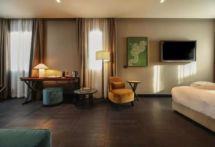 Deluxe Kolmen Hengen Huone, U-Visionary Venezia Hotel