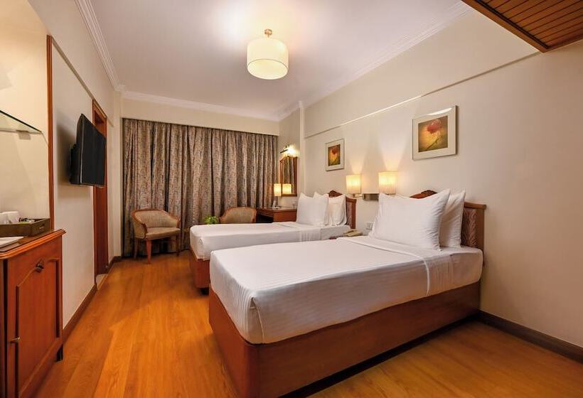 اتاق اجرایی, Fariyas Hotel Mumbai , Colaba