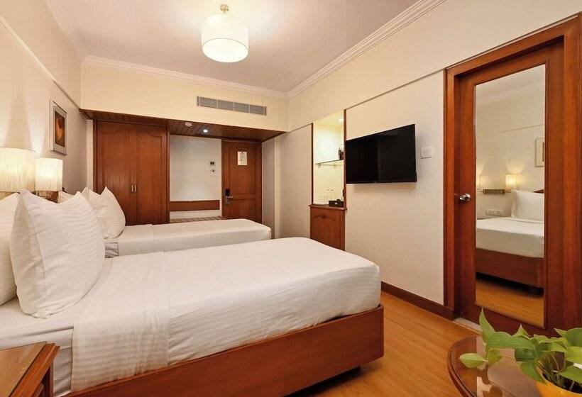 اتاق اجرایی, Fariyas Hotel Mumbai , Colaba