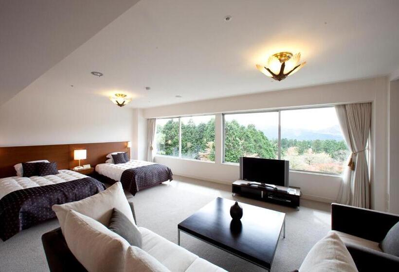 غرفة سوبيريور مطلّة علي الحديقة, Kagetsuen