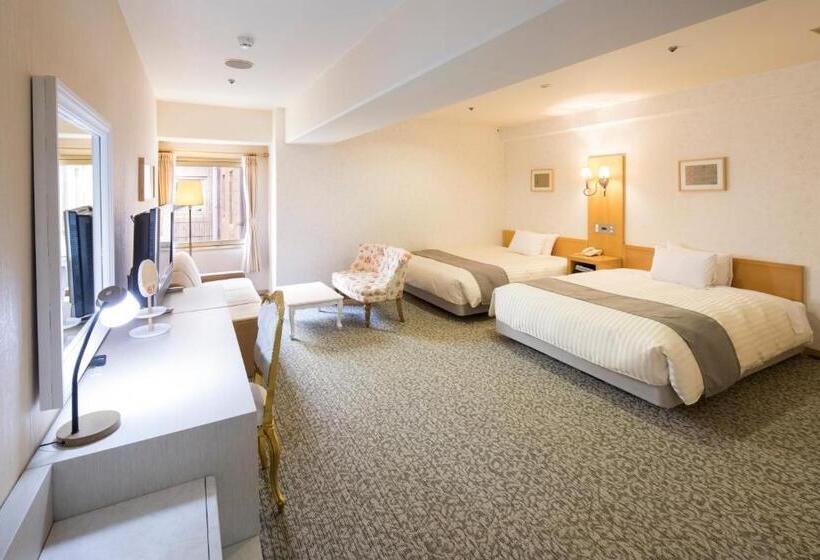 수피리어 트리플 룸, Nara Royal