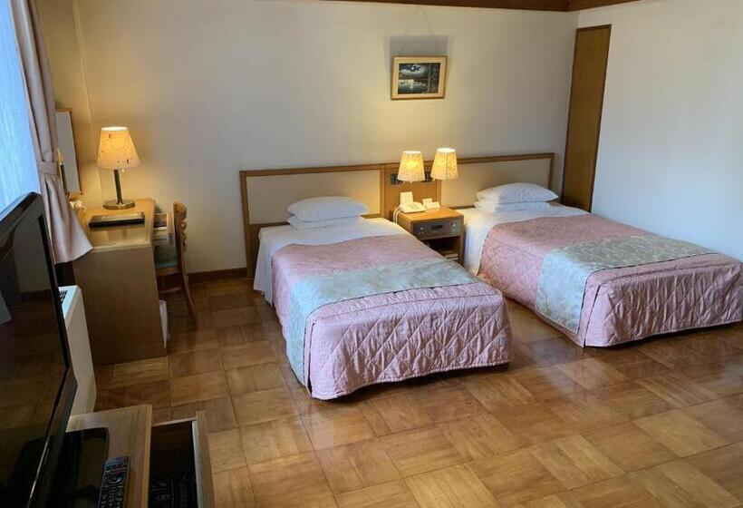 غرفة سوبيريور, Nikko Kanaya