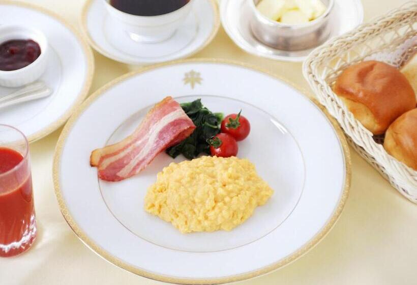 غرفة قياسية, Nikko Kanaya