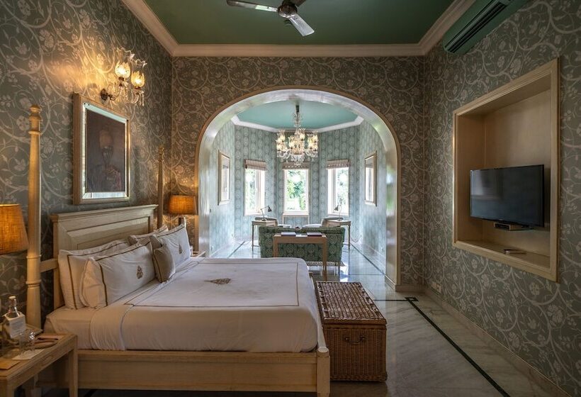 スイート, Rajmahal Palace Raas