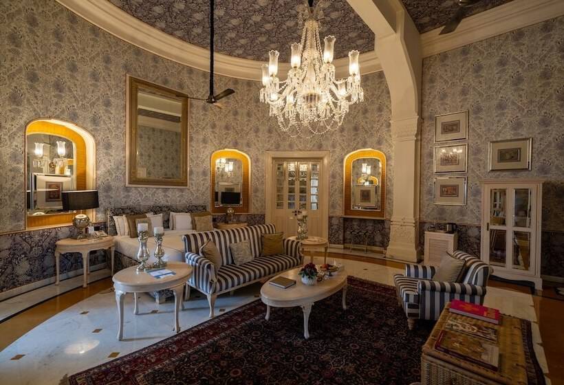 标准间, Rajmahal Palace Raas
