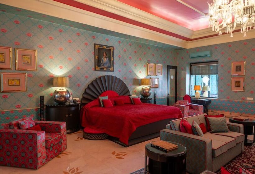 スイート, Rajmahal Palace Raas