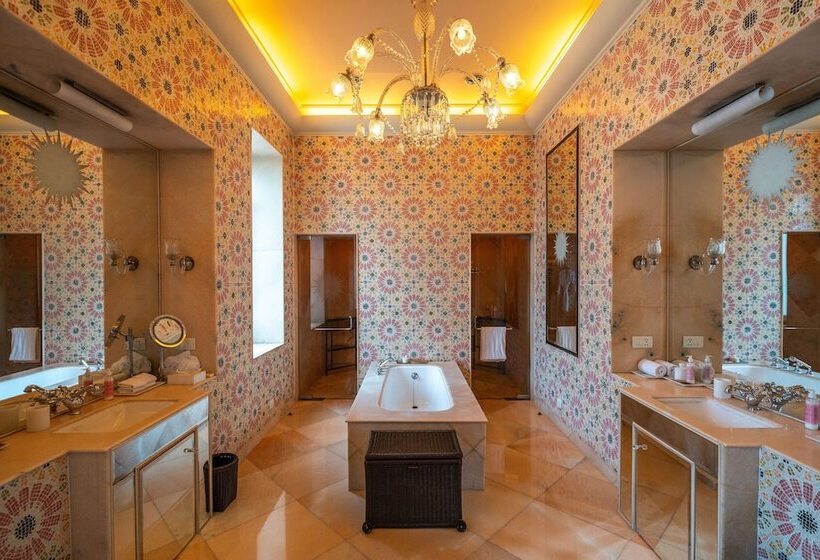 套房, Rajmahal Palace Raas