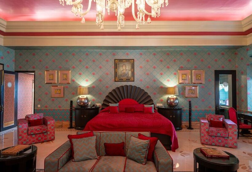スイート, Rajmahal Palace Raas