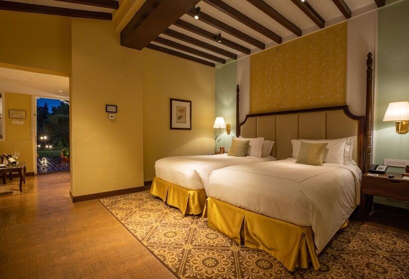 수피리어 룸, Savoy  Ihcl Seleqtions