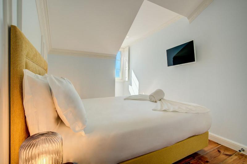 Номер Премиум, Sheraton Okinawa Sunmarina Resort