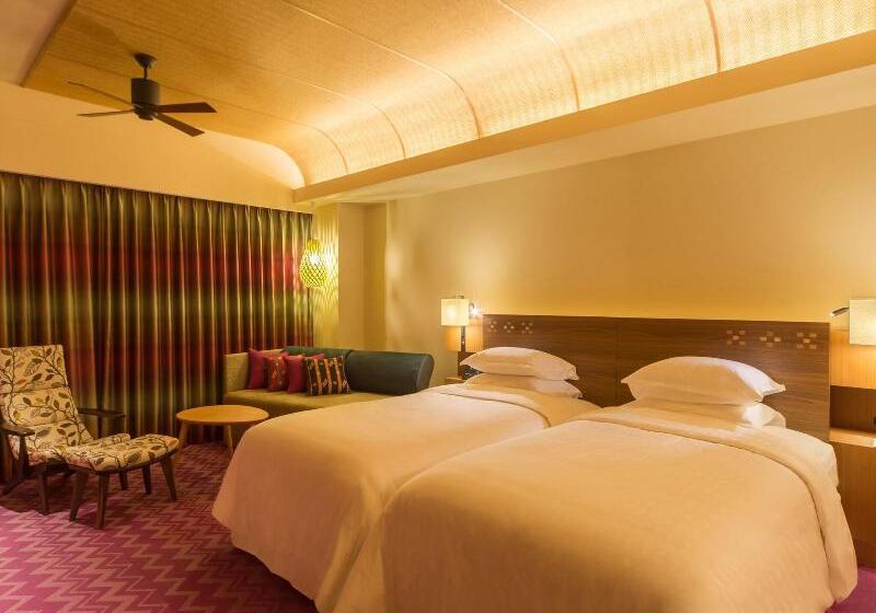 Номер Премиум, Sheraton Okinawa Sunmarina Resort
