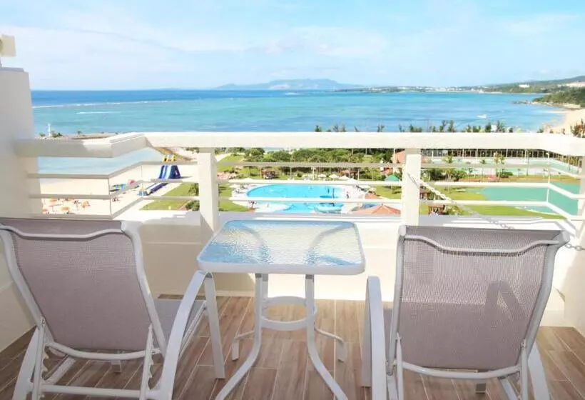 オーシャンビューデラックスルーム, Sheraton Okinawa Sunmarina Resort