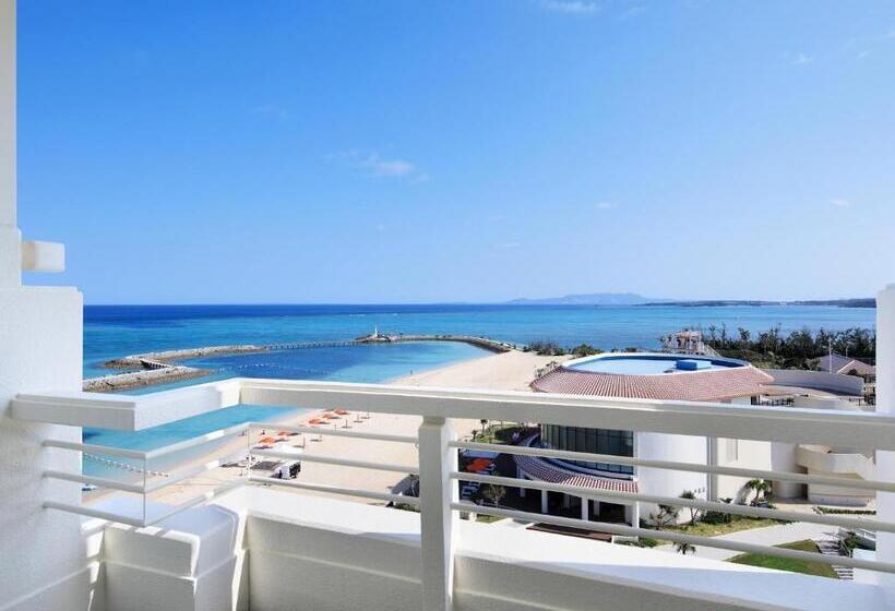 Номер Стандарт Вид на Море, Sheraton Okinawa Sunmarina Resort
