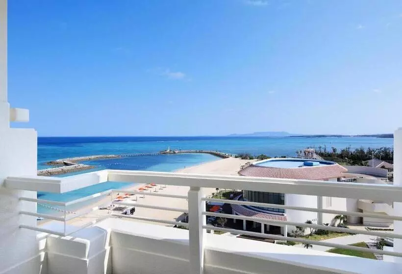 オーシャンビュースタンダードルーム, Sheraton Okinawa Sunmarina Resort
