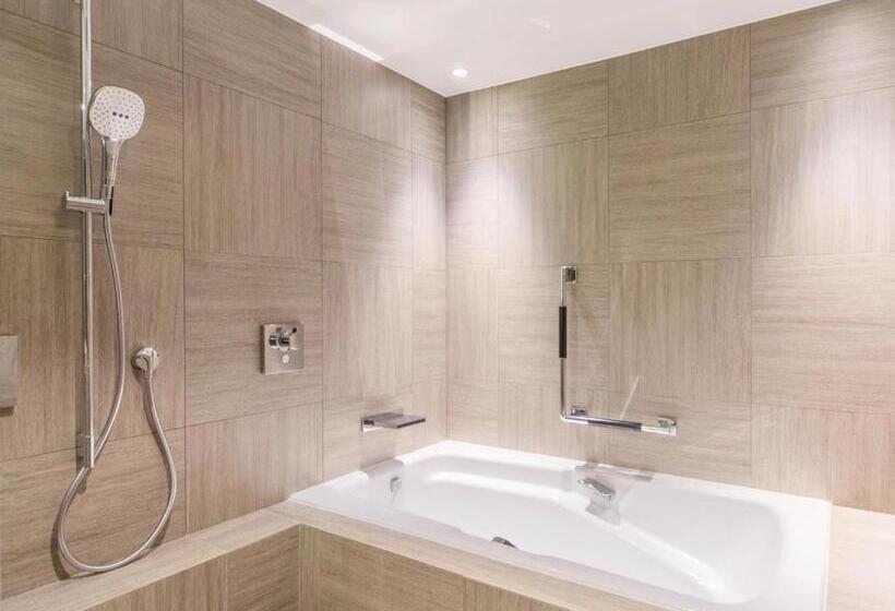 Люкс Вид на Море, Sheraton Okinawa Sunmarina Resort