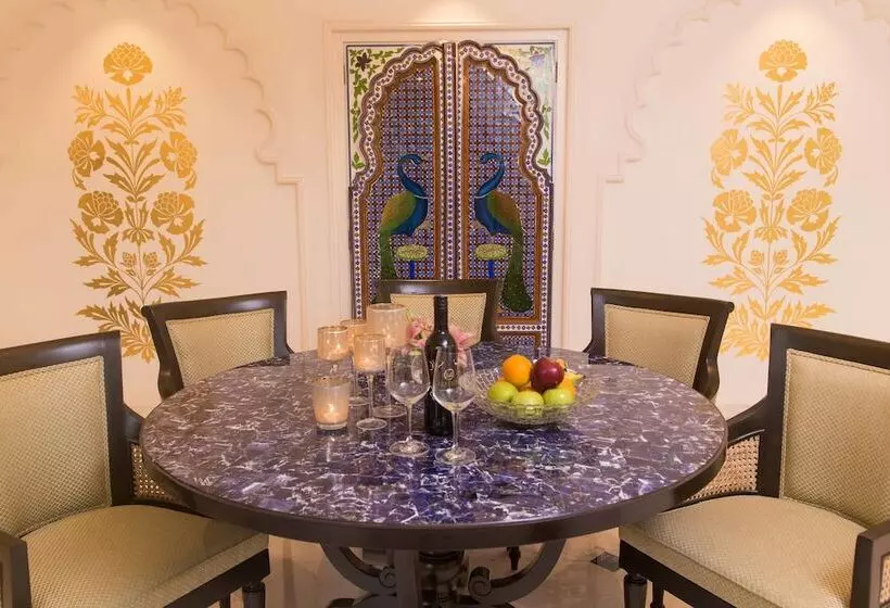 Suite Deluxe, Taj Bengal