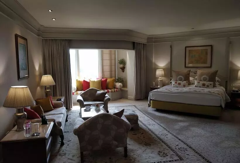 Chambre Club, Taj Bengal