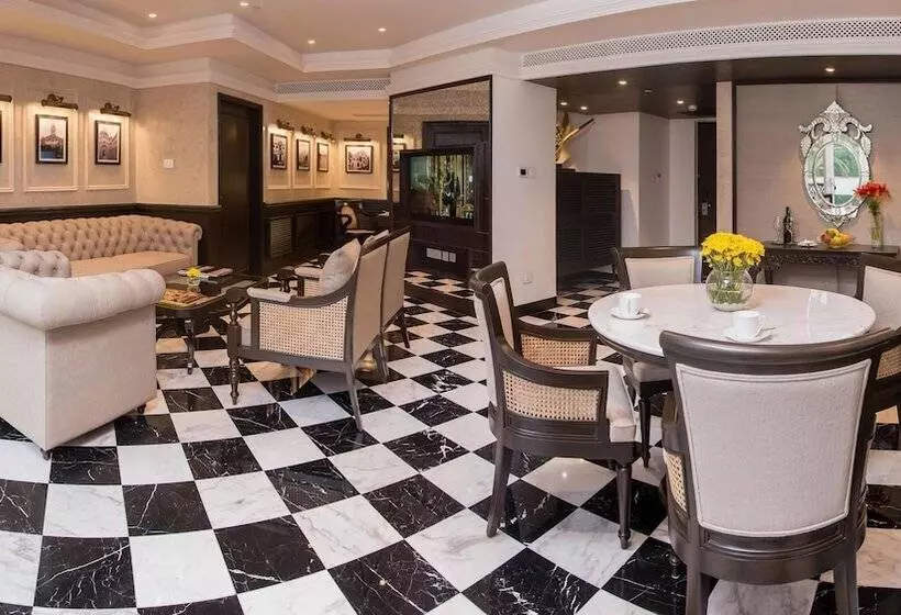 Suite Deluxe, Taj Bengal