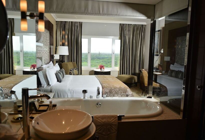 غرفة كلوب, Taj Palace, New Delhi