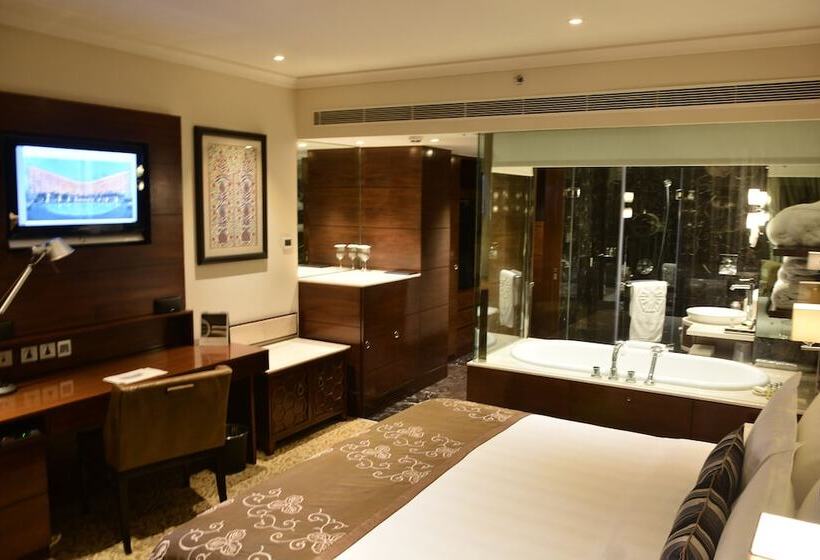 غرفة كلوب, Taj Palace, New Delhi