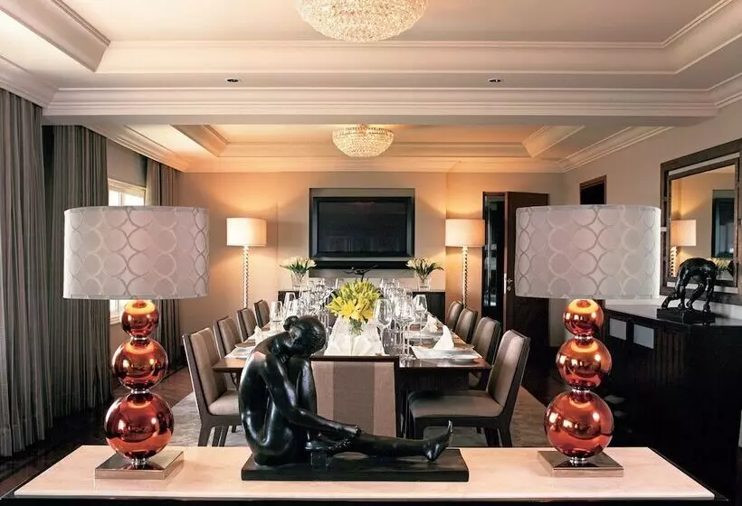プレジデントスイートルーム, Taj Palace, New Delhi