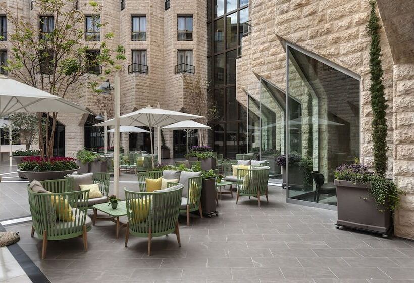 חדר פרמיום, The Inbal Jerusalem