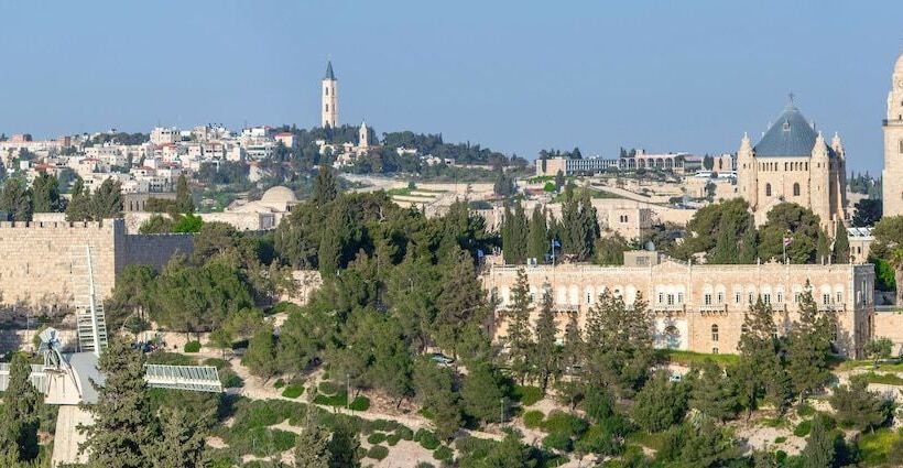 סוויטה משפחתית, The Inbal Jerusalem