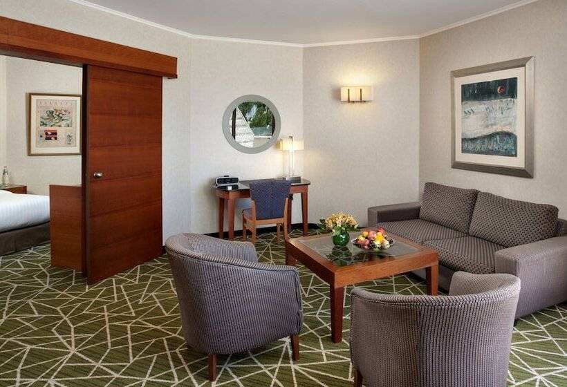 סוויטה משפחתית, The Inbal Jerusalem