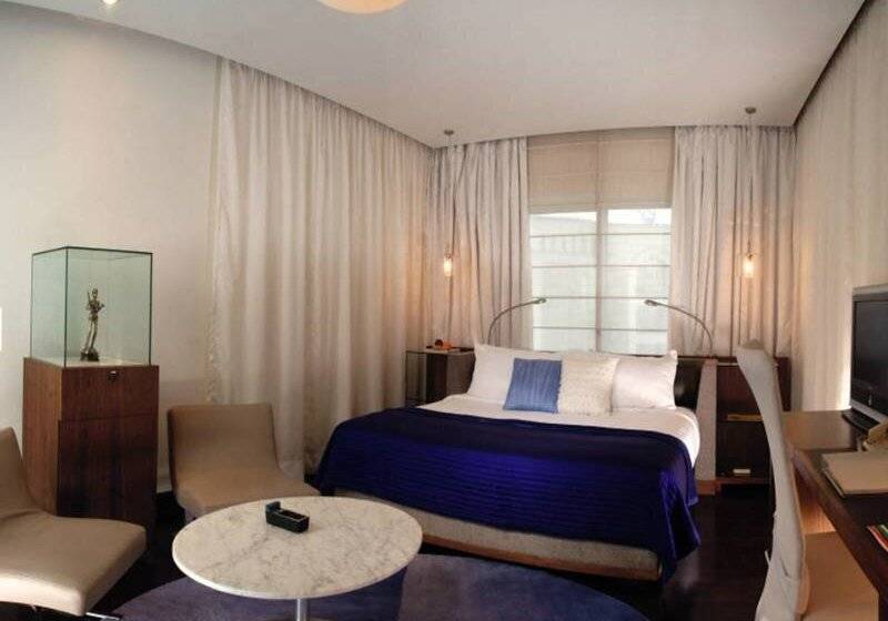 غرفة بريميوم, The Park New Delhi