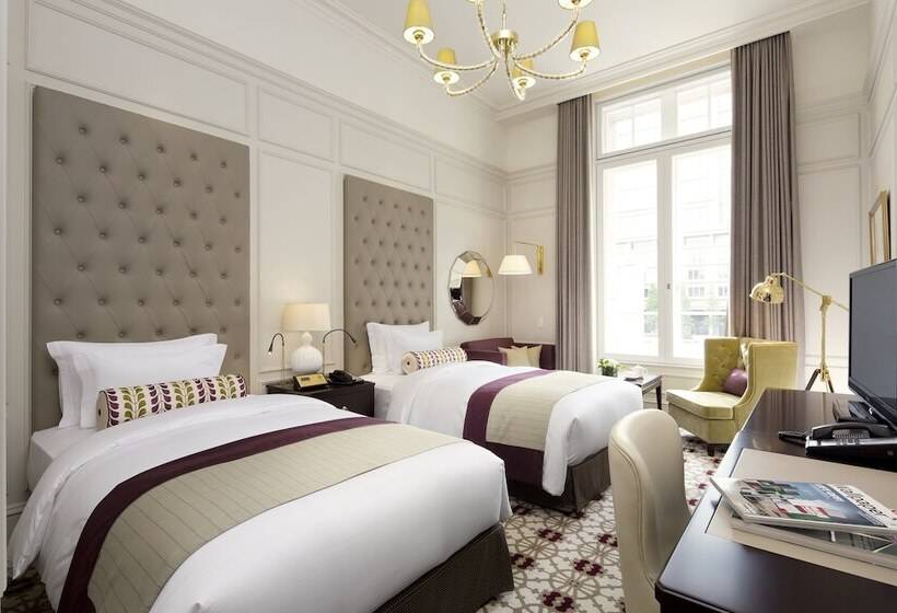 컴포트 룸, The Tokyo Station