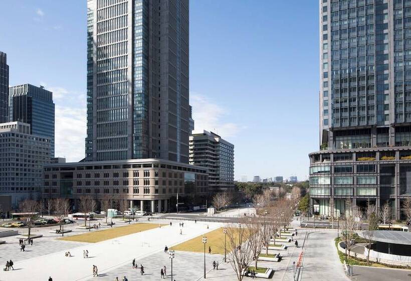 اتاق لوکس, The Tokyo Station