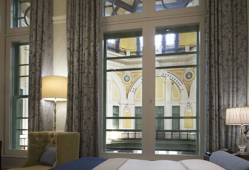 컴포트 룸, The Tokyo Station