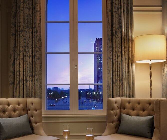 디럭스 전망 룸, The Tokyo Station