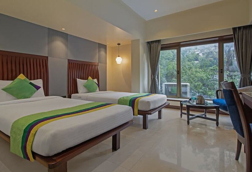 豪华房间, Treebo Regency   Bund Garden, Dhole Patil Road